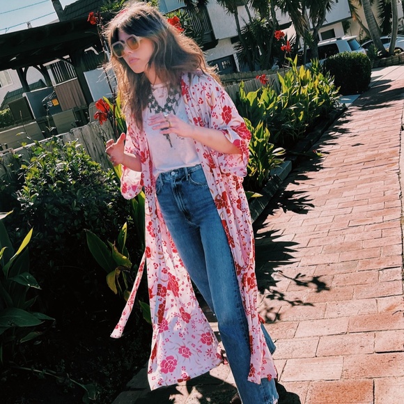 Novella Royale Robe - Picture 5 of 5